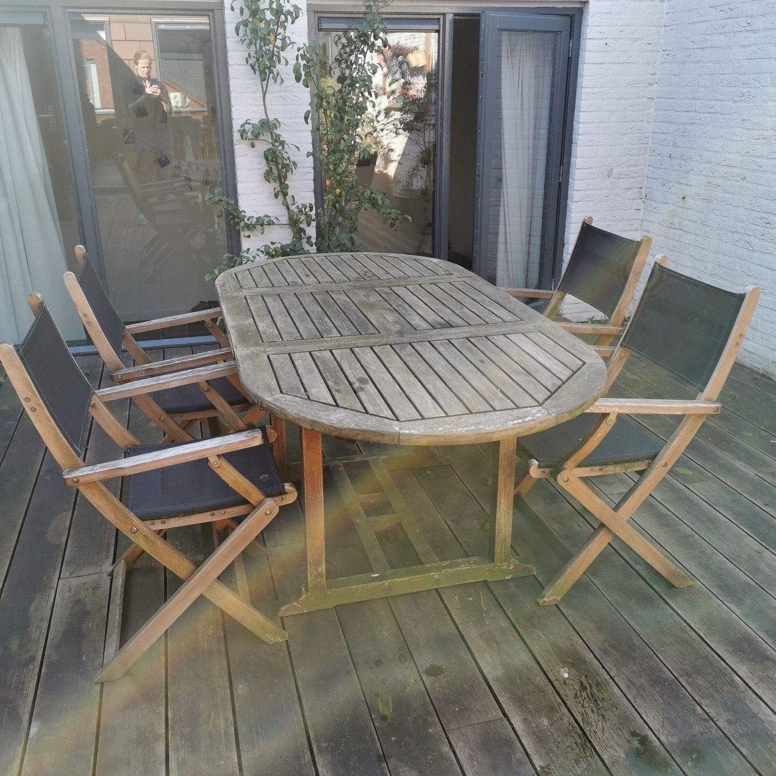 Uitschuifbare houten tuintafel met 4 stoelen, Tuin en Terras, Ophalen, 4 zitplaatsen, Gebruikt, Tuinset