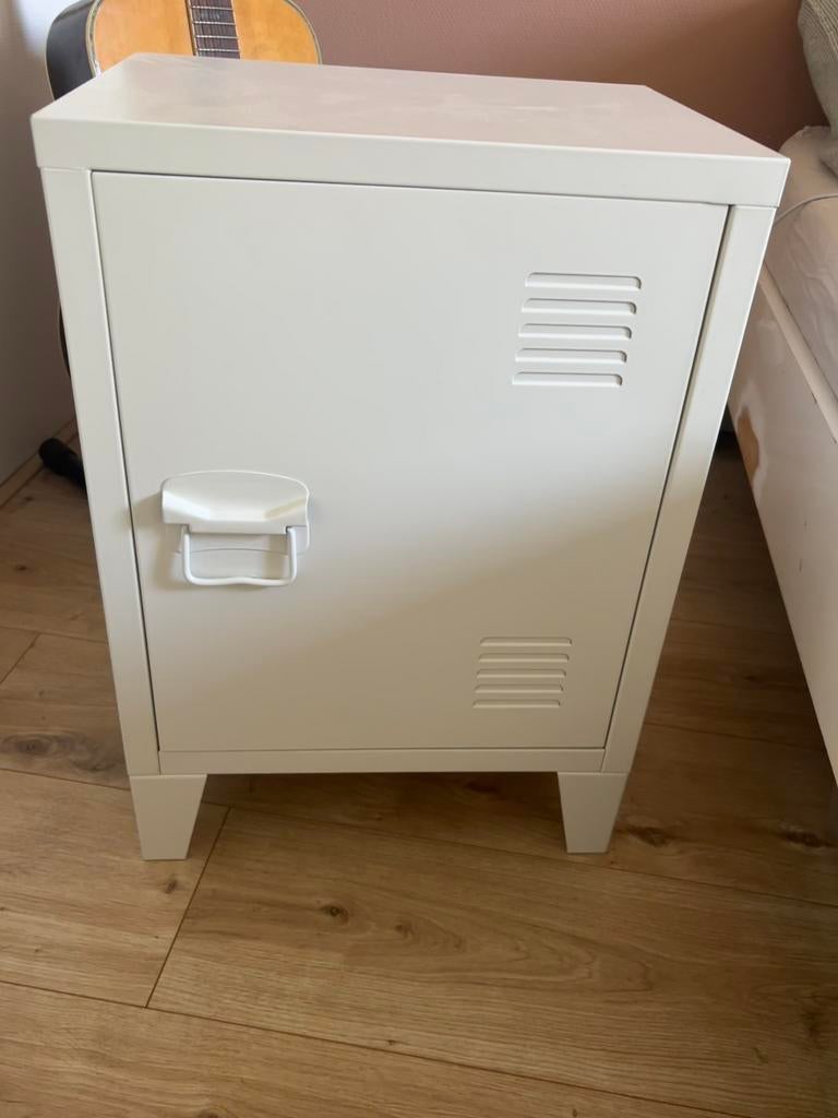 Nachtkastje locker wit, Ophalen of Verzenden, Zo goed als nieuw