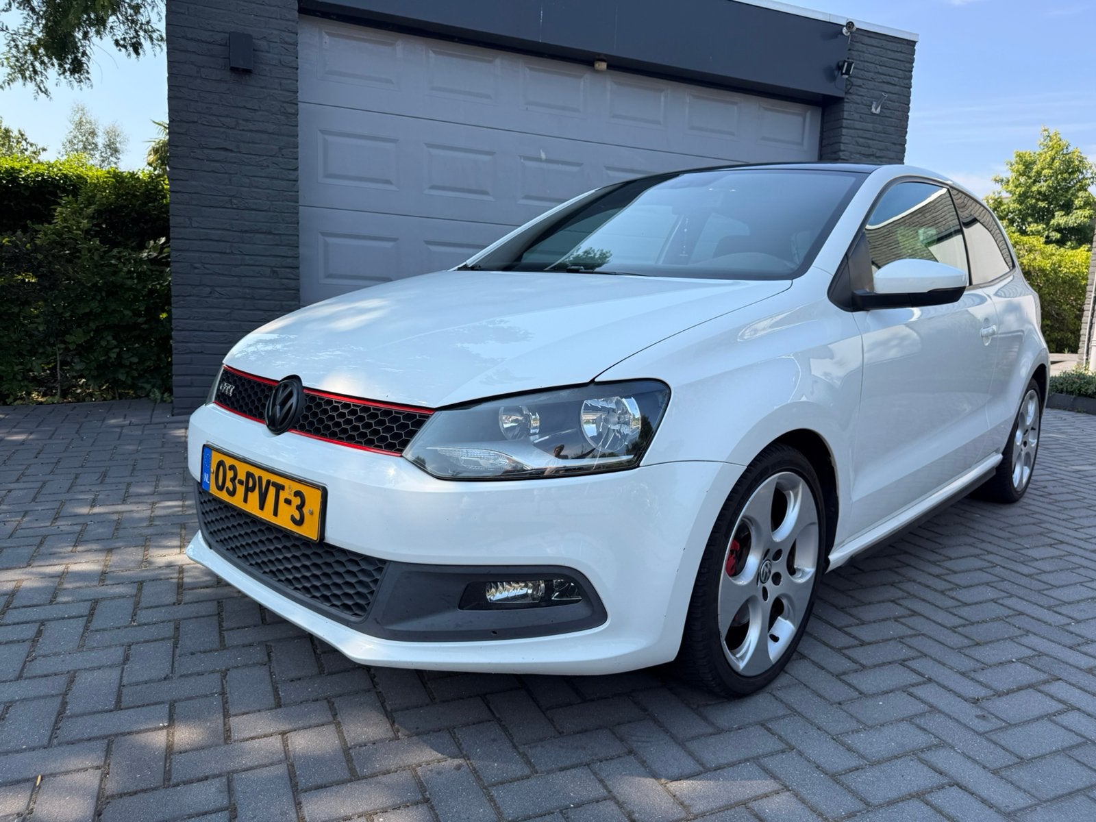 Volkswagen Polo 1.4 TSI 132KW DSG 2011 Wit, Auto's, 1169 kg, 4 cilinders, 179 pk, Wit