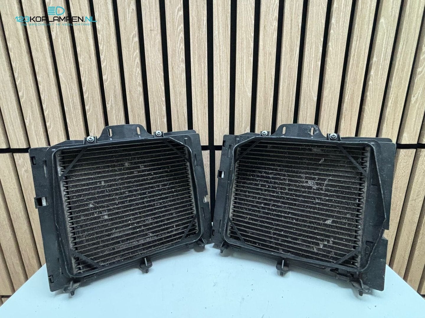 BMW M5 F10 M6 F12 F13 extra koeler radiateur links rechts