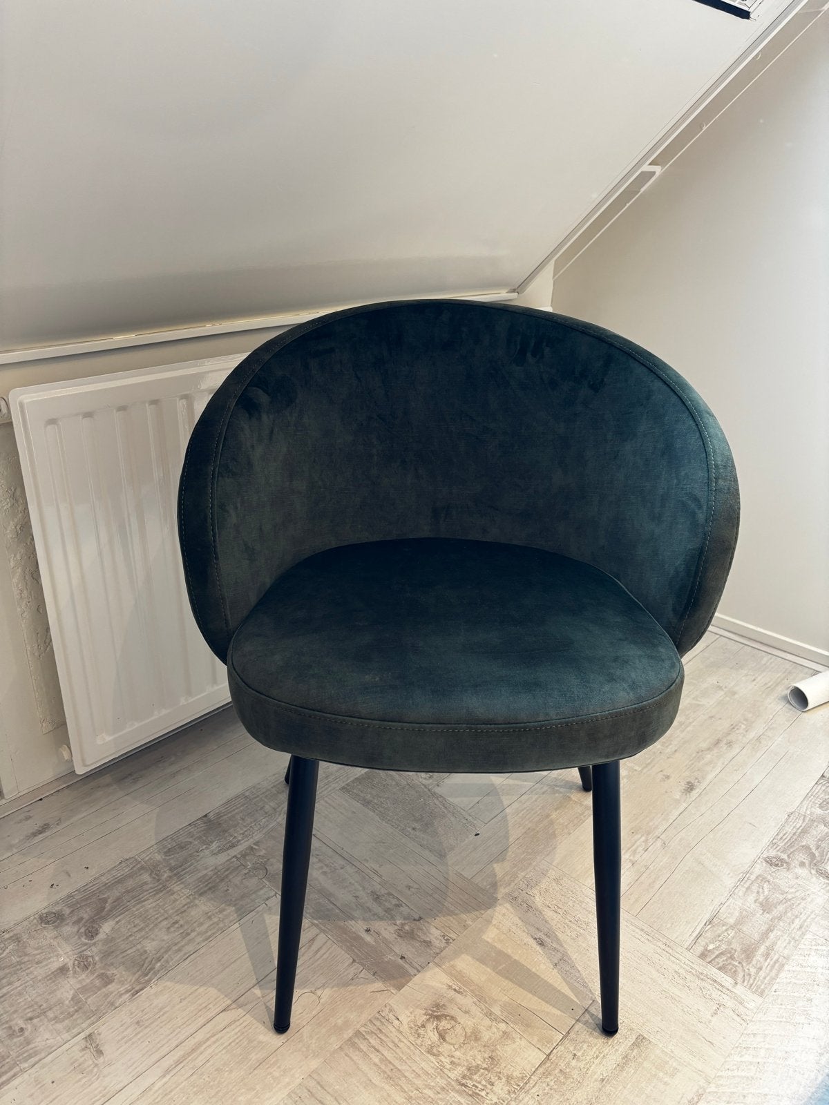 Groene velvet stoel - Comfortabel en stijlvol, Huis en Inrichting, Ophalen, Gebruikt, Overige kleuren, Eén