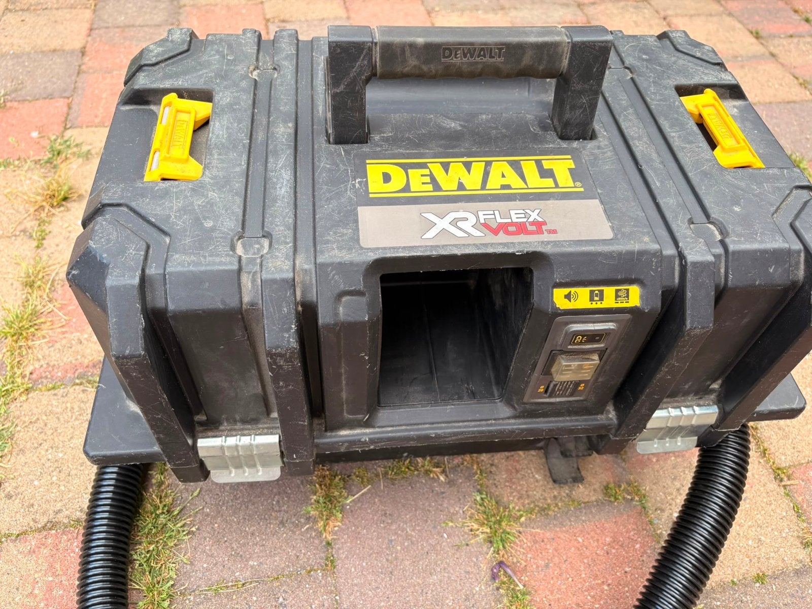 DeWalt DCV586M XR FlexVolt stofzuiger, Ophalen, Gebruikt, Waterstofzuiger