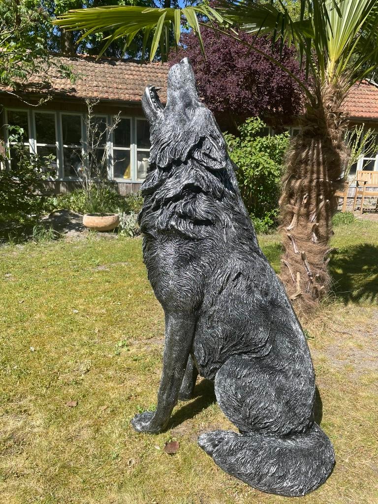 Huilende wolf zilver grijs beeld tuin bos dier, Ophalen, Nieuw, Kunststof, Dierenbeeld