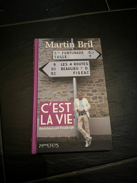 Boek C'est la Vie, Boeken, Ophalen of Verzenden, Zo goed als nieuw