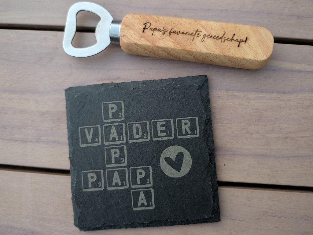 Vader Papa cadeau set: Onderzetter & Flesopener, Huis en Inrichting, Hout, Nieuw, Ophalen of Verzenden, Handgemaakt