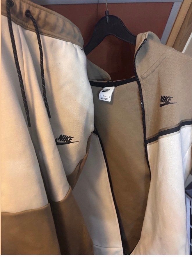 Nike Tech Fleece Trainingspak - Zo goed als nieuw, Ophalen of Verzenden, Zo goed als nieuw