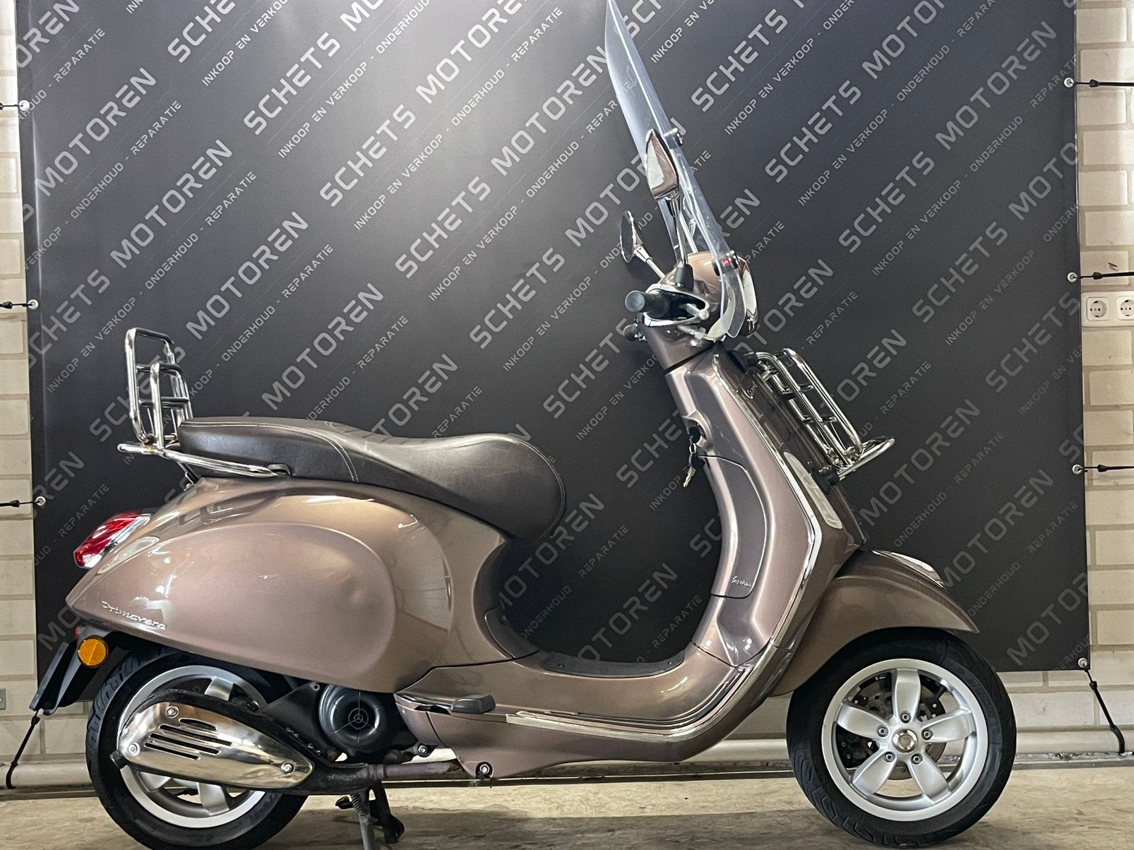 Vespa Primavera (2016) 4t 2v | 45km brom | nette staat, Fietsen en Brommers, Scooters | Vespa, Overige modellen, Piaggio & C. S.p.A. Viale Marconi, 10/12 56029 Pontedera (Pisa) Italië