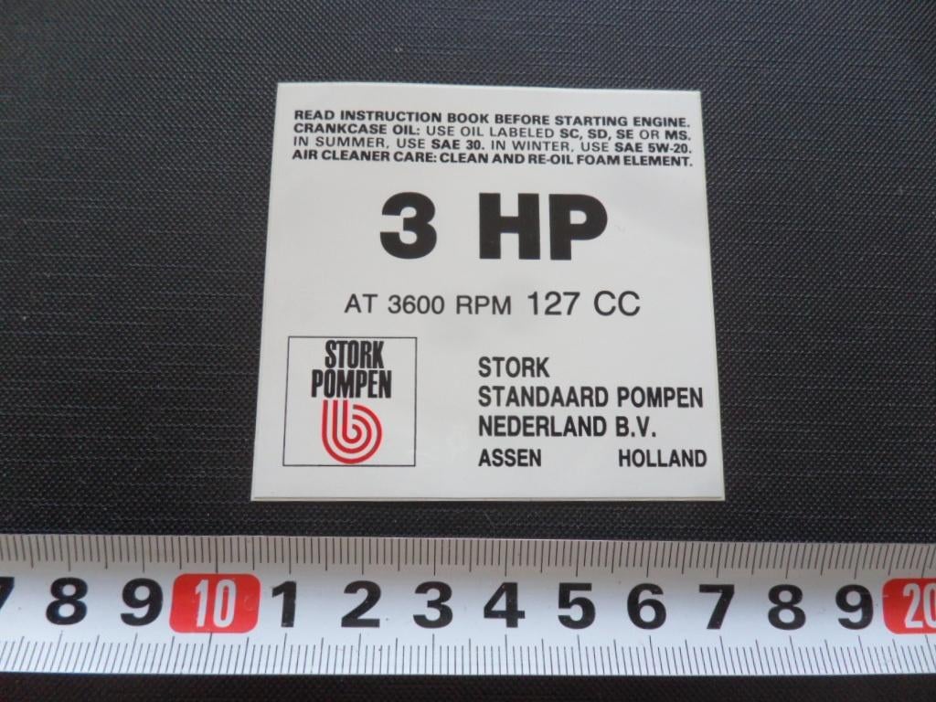 sticker Assen STORK standaard pompen Nederland bv, Ophalen, Zo goed als nieuw