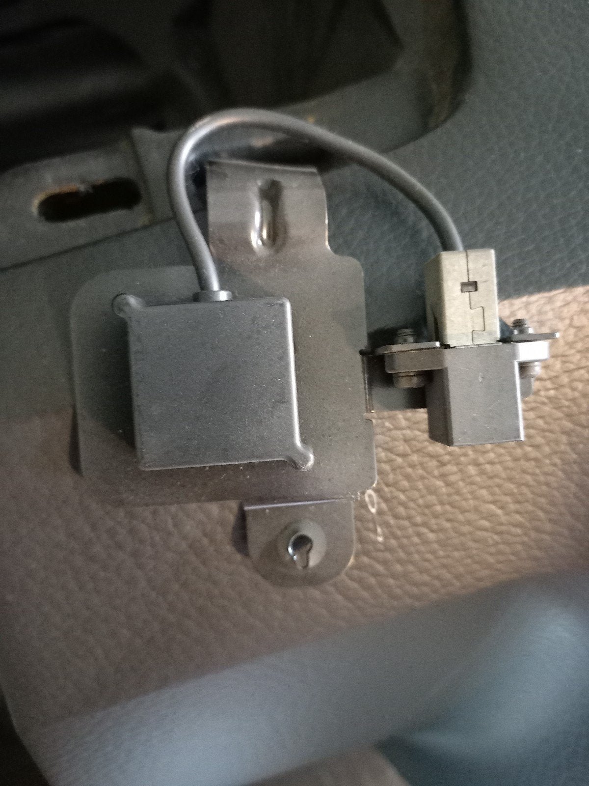 Volvo V70 II GPS Tracker voor RTI Navigatiesysteem, Ophalen of Verzenden, Gebruikt, Volvo