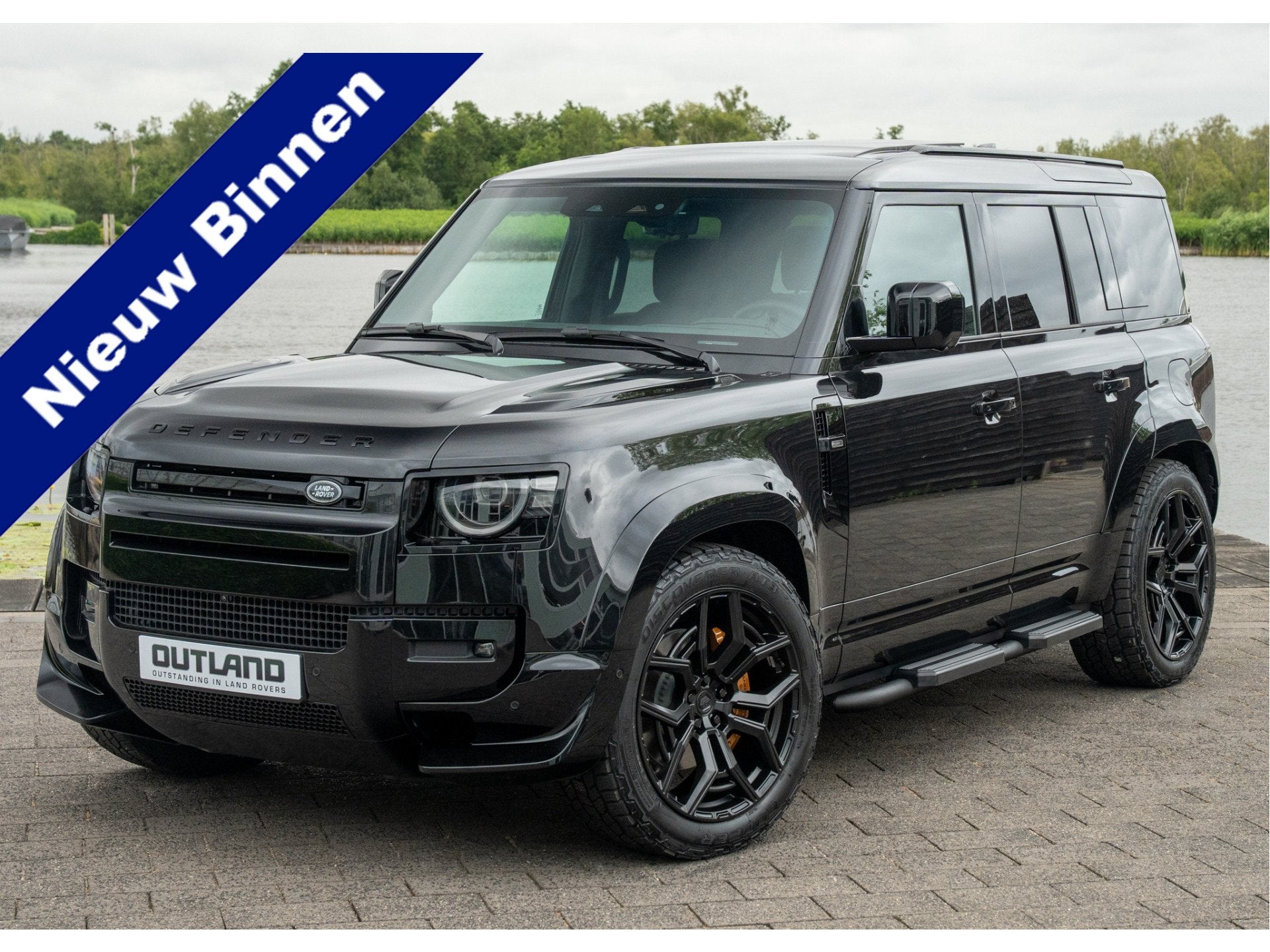 Land Rover Defender 110 P300e X-Dynamic HSE | Outland Editio, Automaat, Dealer onderhouden, Gebruikt, Zwart
