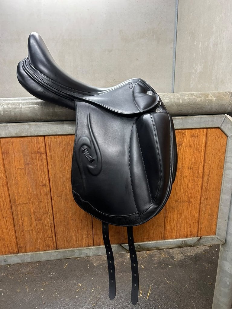 Prestige Venus K 18 inch boom 32, Ophalen, Dressuur, Zo goed als nieuw, Middel