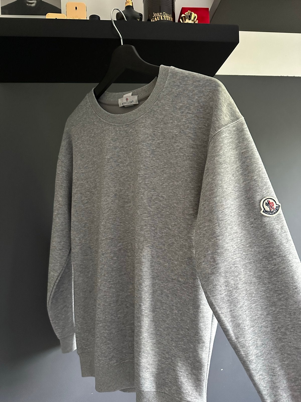 Moncler sweater - Zo goed als nieuw, Verzenden, Zo goed als nieuw, Grijs
