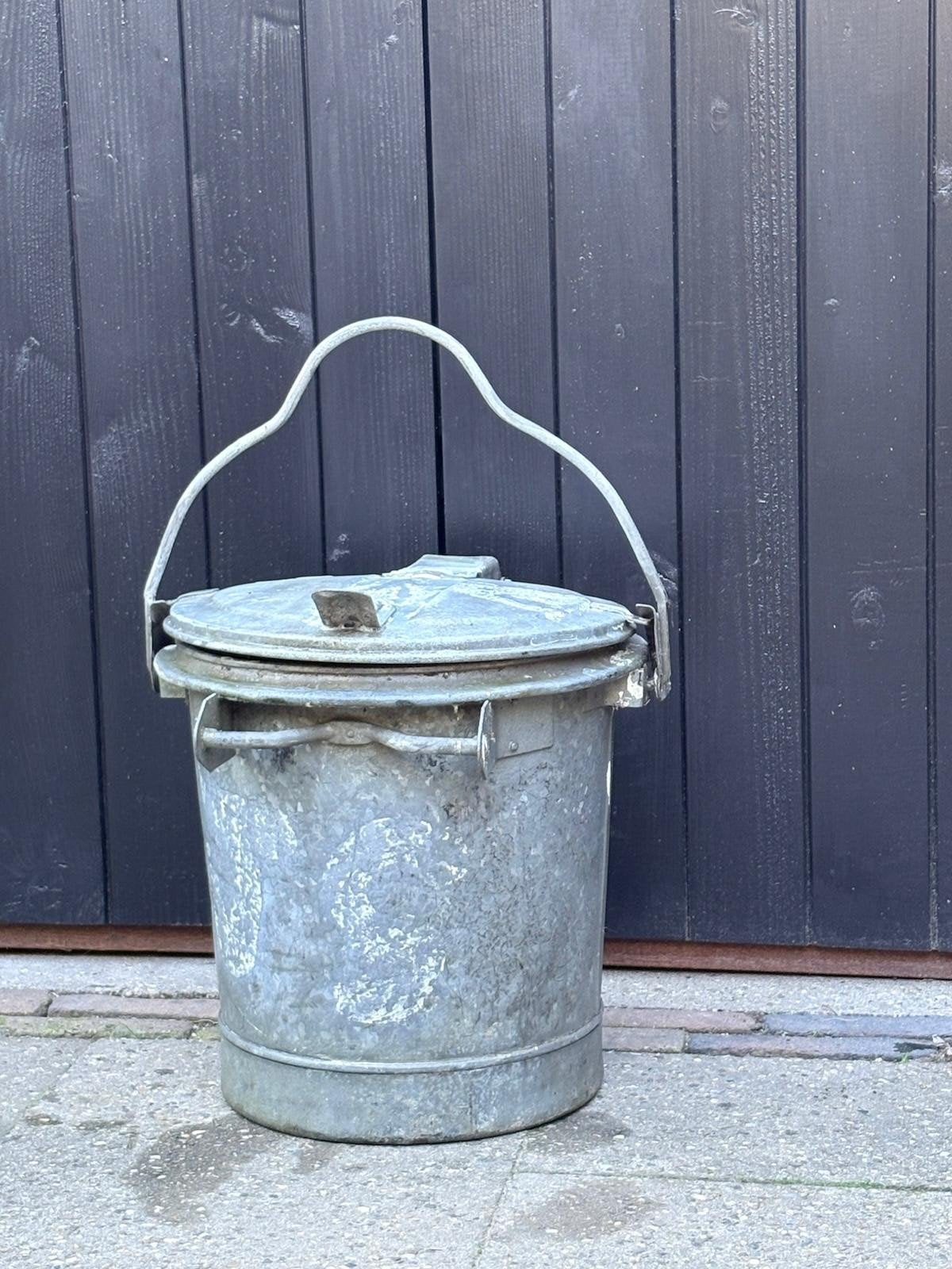 Brocante zinken afvalemmer met deksel-Halle (klein formaat), Ophalen of Verzenden