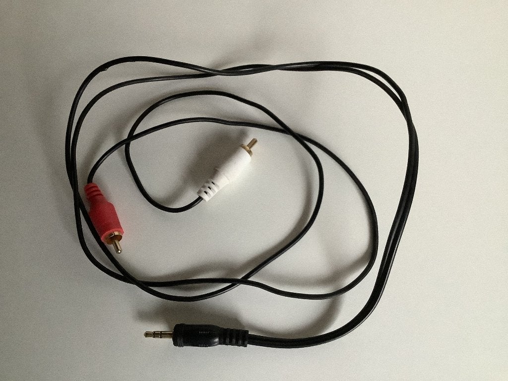 Stereo audio kabel 0.5m, Ophalen of Verzenden, Zo goed als nieuw, Minder dan 2 meter, Luidsprekerkabel