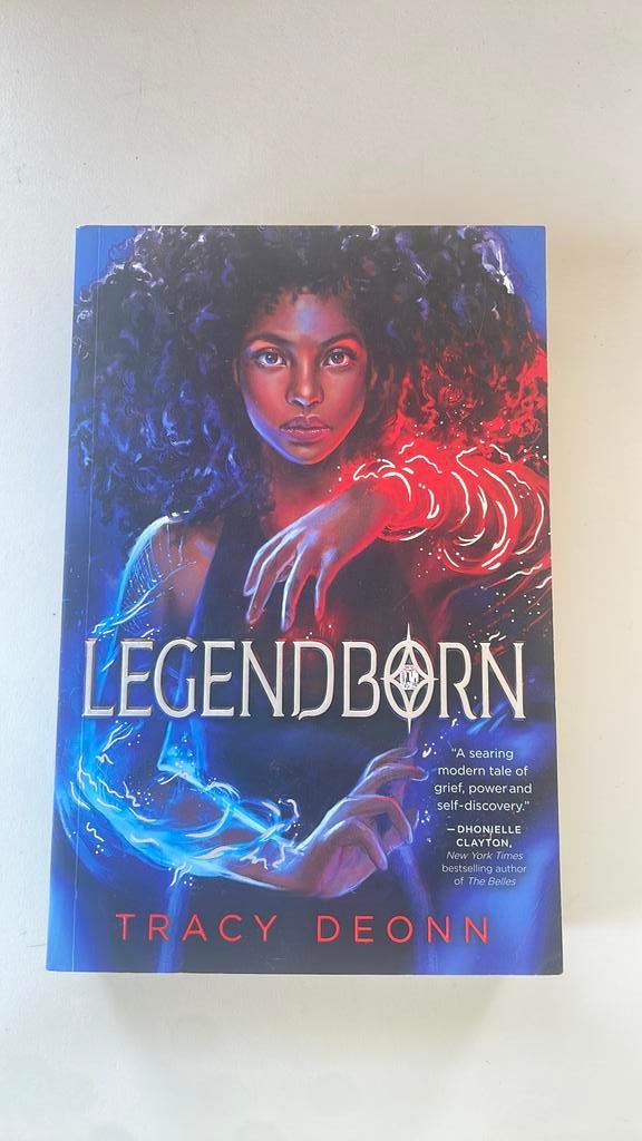 Legendborn, Ophalen of Verzenden, Zo goed als nieuw