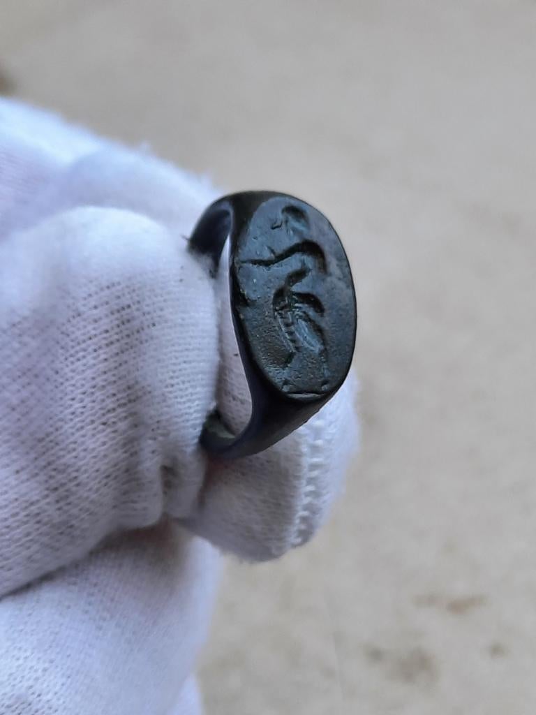 Romeins bronzen ring bodemvondst, Antiek en Kunst, Verzenden