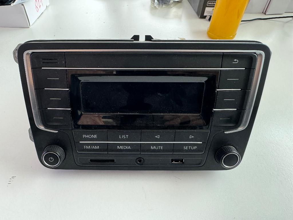 VW t5/T6 Radio met bluetooth, Ophalen of Verzenden, Zo goed als nieuw