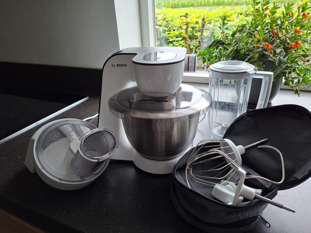 Bosch MUM5 keukenmachine met blender en accessoires, Ophalen of Verzenden, Zo goed als nieuw, Vaatwasserbestendig, 3 snelheden of meer