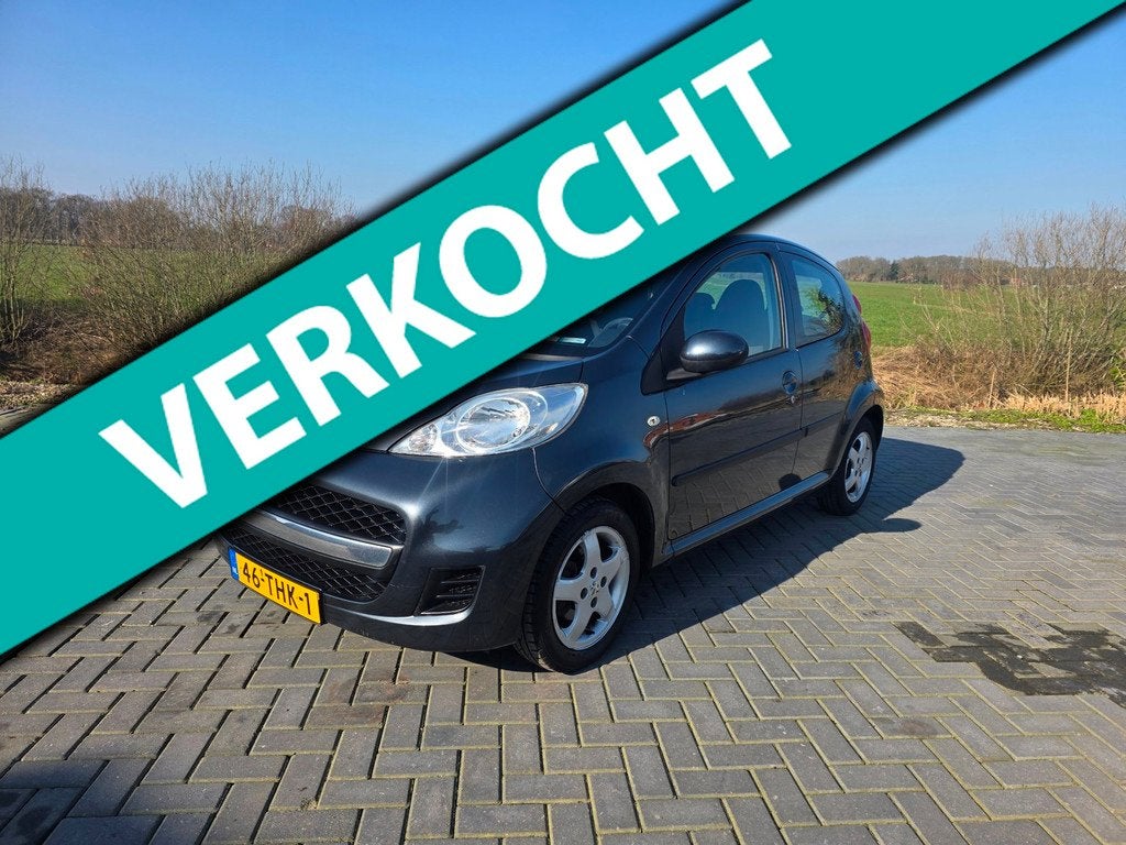 Peugeot 107 1.0-12V XS 2012 Nieuwe APK!, Voorwielaandrijving, Euro 5, Gebruikt, 4 stoelen