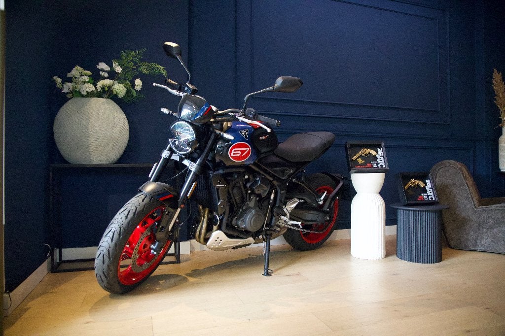 Triumph Trident 660 Tribute Edition 67 (2025) – 0 KM – NIEUW, Motoren, Motoren | Triumph, Nieuw, Motorrijbewijs A, 660 cc, Particulier