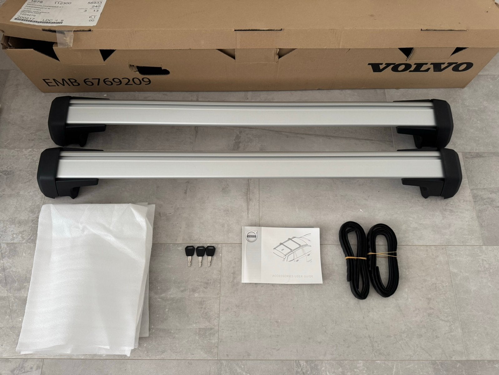 NIEUW! Originele Volvo EX40 XC40 dakdragers 2018 - 2026, Auto diversen, Dakdragers, Ophalen of Verzenden, Nieuw