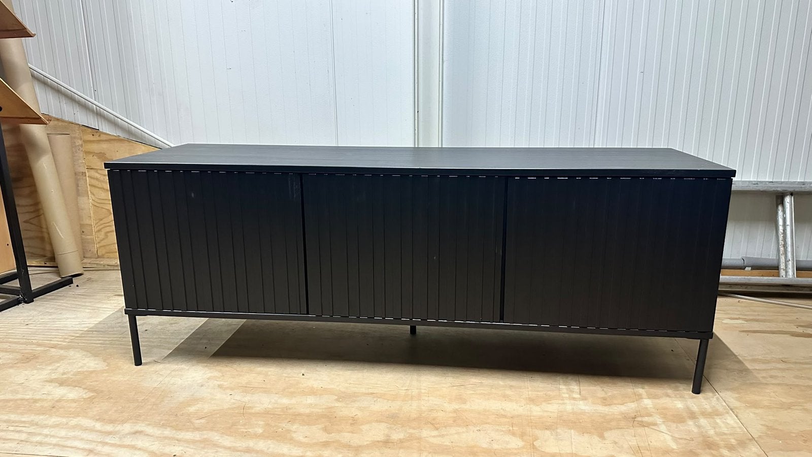Woood gravure tv meubel 150cm, Ophalen, 100 tot 150 cm, Zo goed als nieuw, Minder dan 100 cm