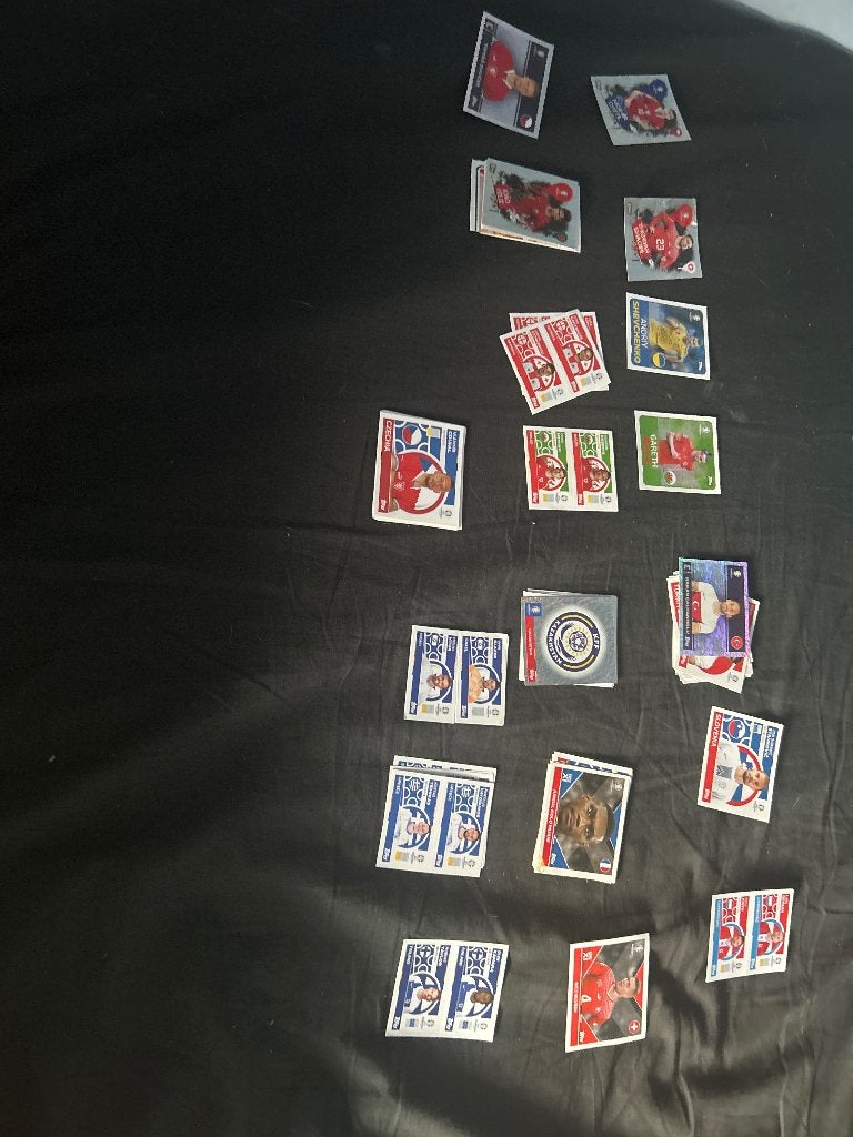 Topps 2024 euro stickers, Seizoenskaart, Eén persoon, Augustus