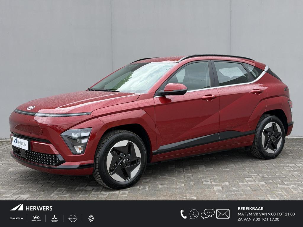 Hyundai Kona Comfort Smart 48.4 kWh / SOH 100% / Fabrieksgar, Auto's, Hyundai, Gebruikt, 156 pk, 377 km, SUV of Terreinwagen