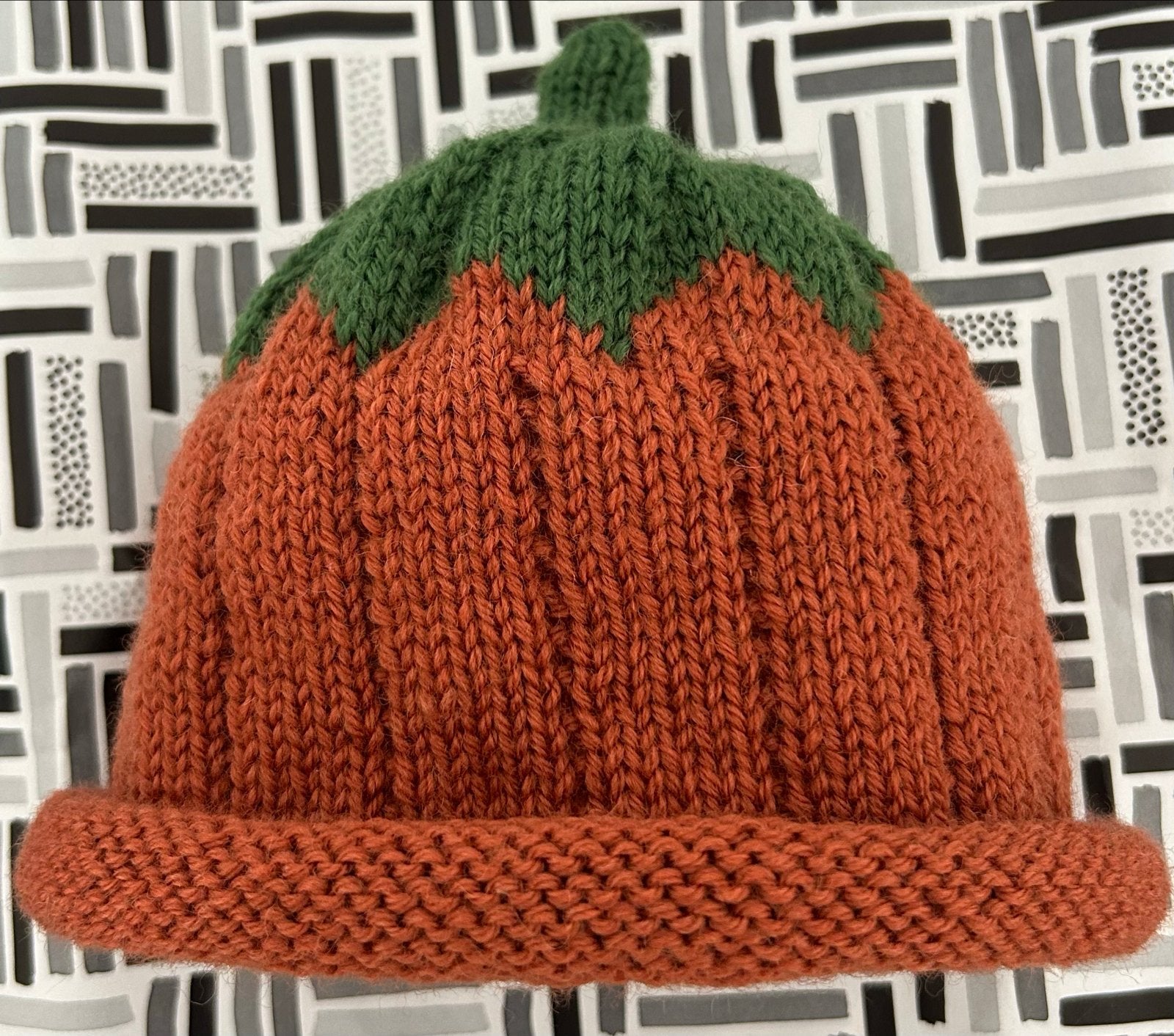 Handgemaakte pompoenmuts van 100% Drops Karisma wol, Kleding | Dames, Ophalen of Verzenden, Nieuw, Muts