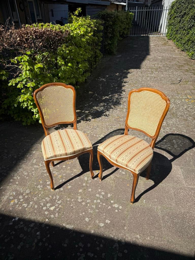 Set van 2 Antieke Franse Louis XVI Stijl Rotan Stoelen, Antiek en Kunst, Antiek | Meubels | Stoelen en Banken, Ophalen