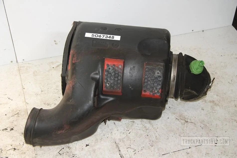 Volvo Body & Chassis Parts Lucht filter huis, Ophalen, Gebruikt