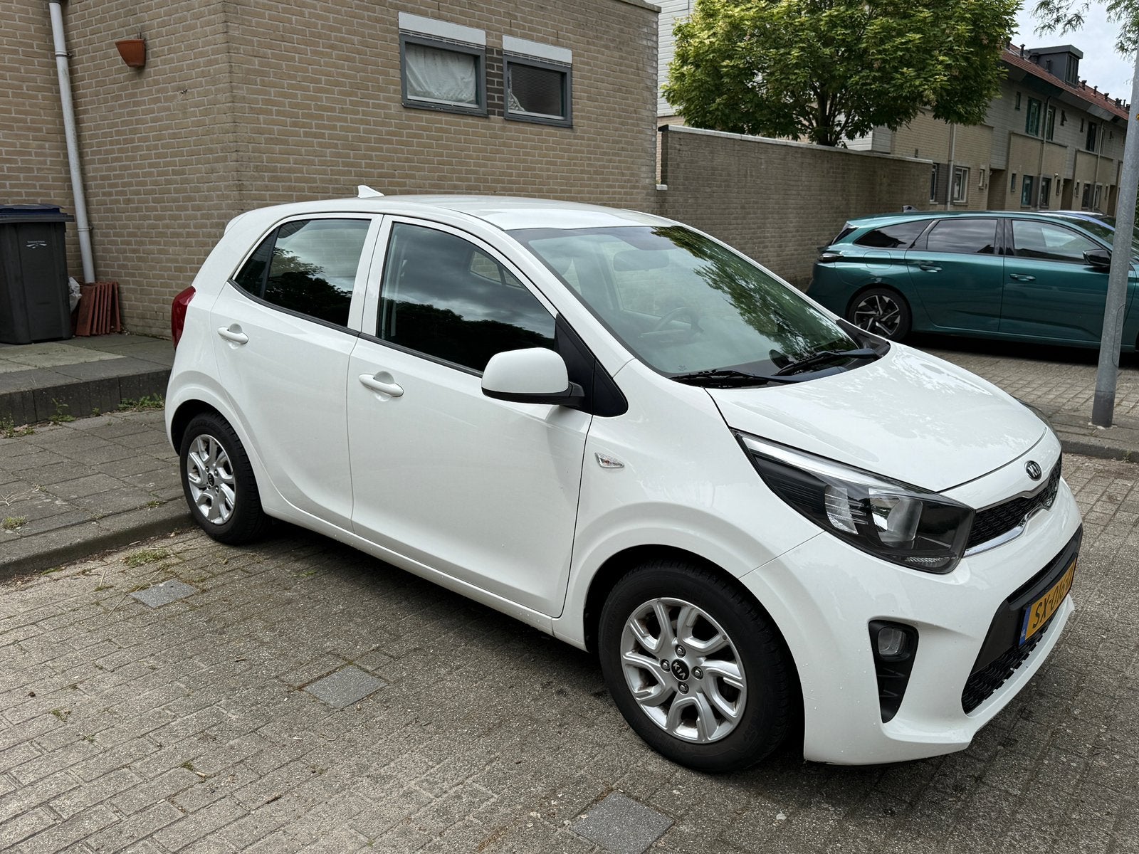 Kia Picanto 1.0 CVVT ComfortPlusLine Navigator / APK 04-27, Auto's, Kia, Particulier, Picanto, ABS, Achteruitrijcamera, Airbags