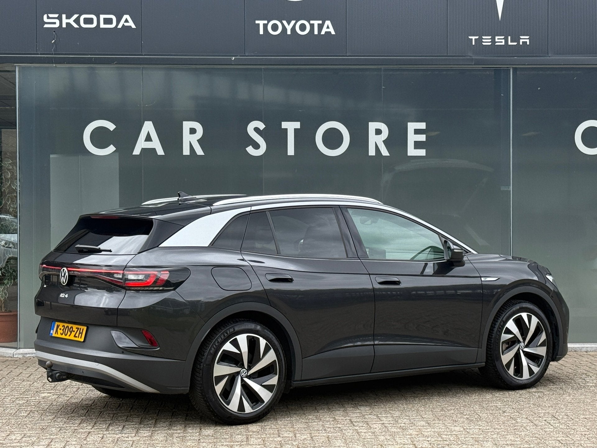 Volkswagen ID.4 Max 77 kWh 88% SOH TREKHAAK CARPLAY CAMERA S, Automaat, Automatische klimaatregeling, Achterwielaandrijving, Gebruikt