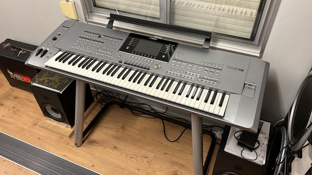 Yamaha Tyros 5 Workstation Keyboard met accessoires, Muziek en Instrumenten, Keyboards, Ophalen, Zo goed als nieuw, 76 toetsen