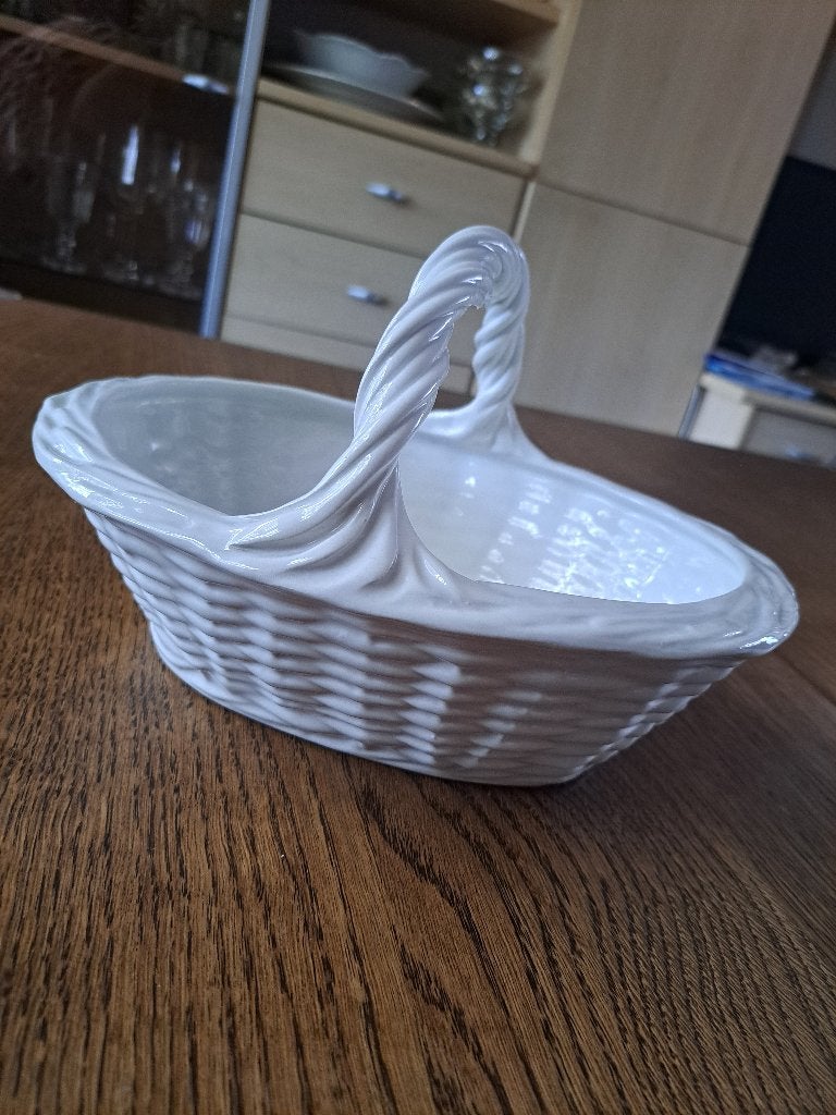 Vintage Italiaans gevlochten keramisch mandje (majolica), Ophalen of Verzenden