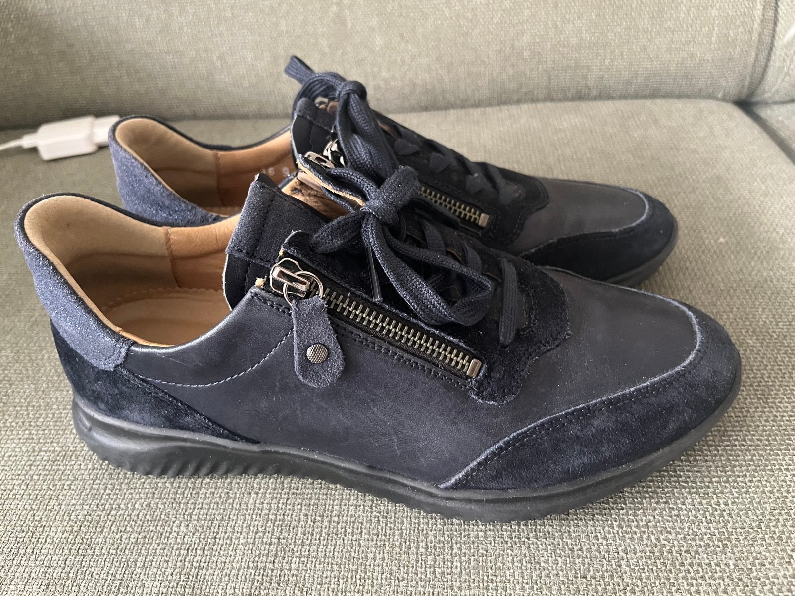 Hartjes schoenen 6,5, Ophalen of Verzenden, Zo goed als nieuw, Blauw, Sneakers of Gympen