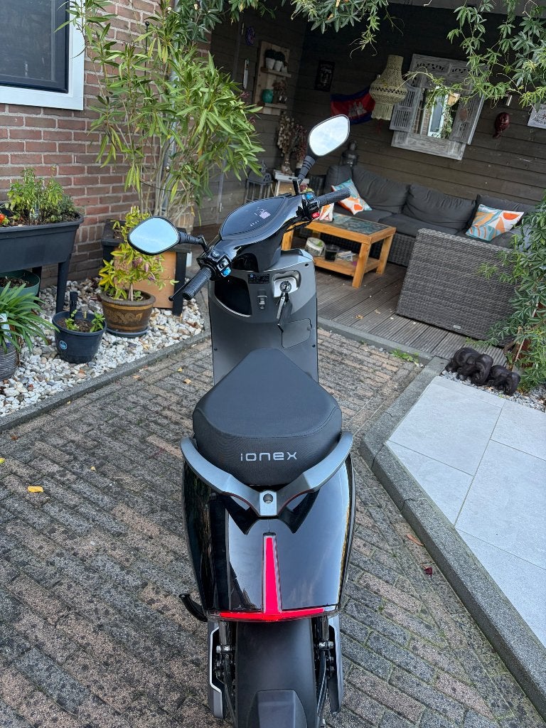 Kymco electric scooter I-Onex, Fietsen en Brommers, Ophalen, Overige modellen, Maximaal 45 km/u, Elektrisch