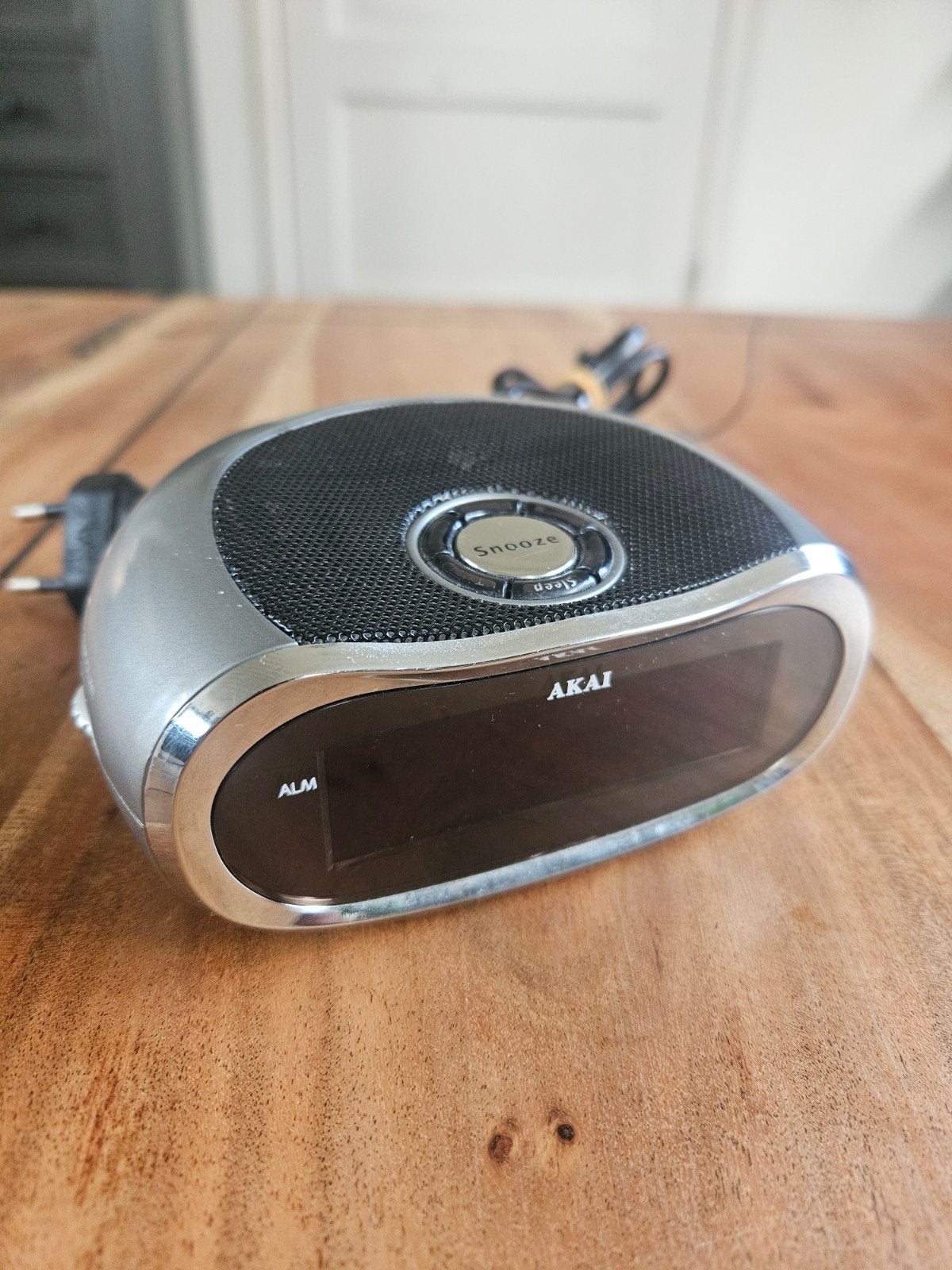 Akai wekkerradio met FM-radio en snooze-functie, Witgoed en Apparatuur, Ophalen of Verzenden, Gebruikt, Digitaal