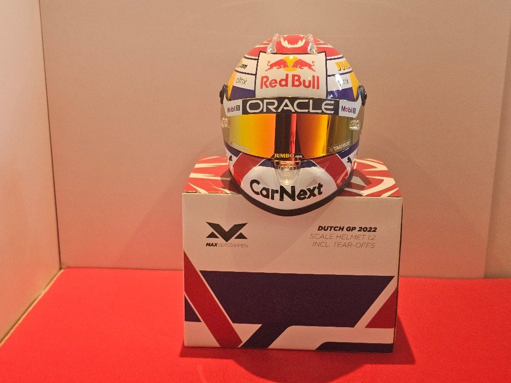 TOP-SALE: Helm 1:2, Max Verstappen # 1, Winner Dutch GP 2022, Ophalen of Verzenden, Nieuw, Formule 1