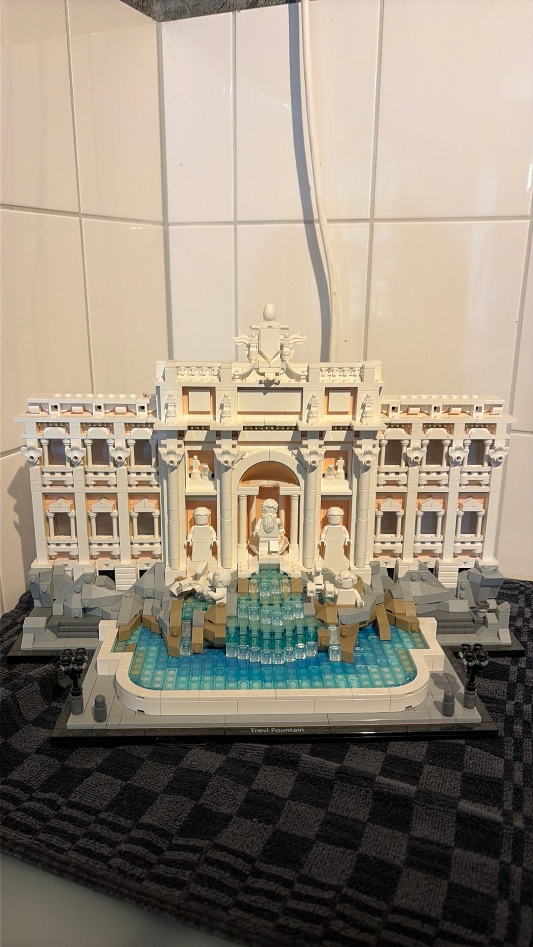 Lego 21062 Trevifontein, Ophalen of Verzenden, Zo goed als nieuw