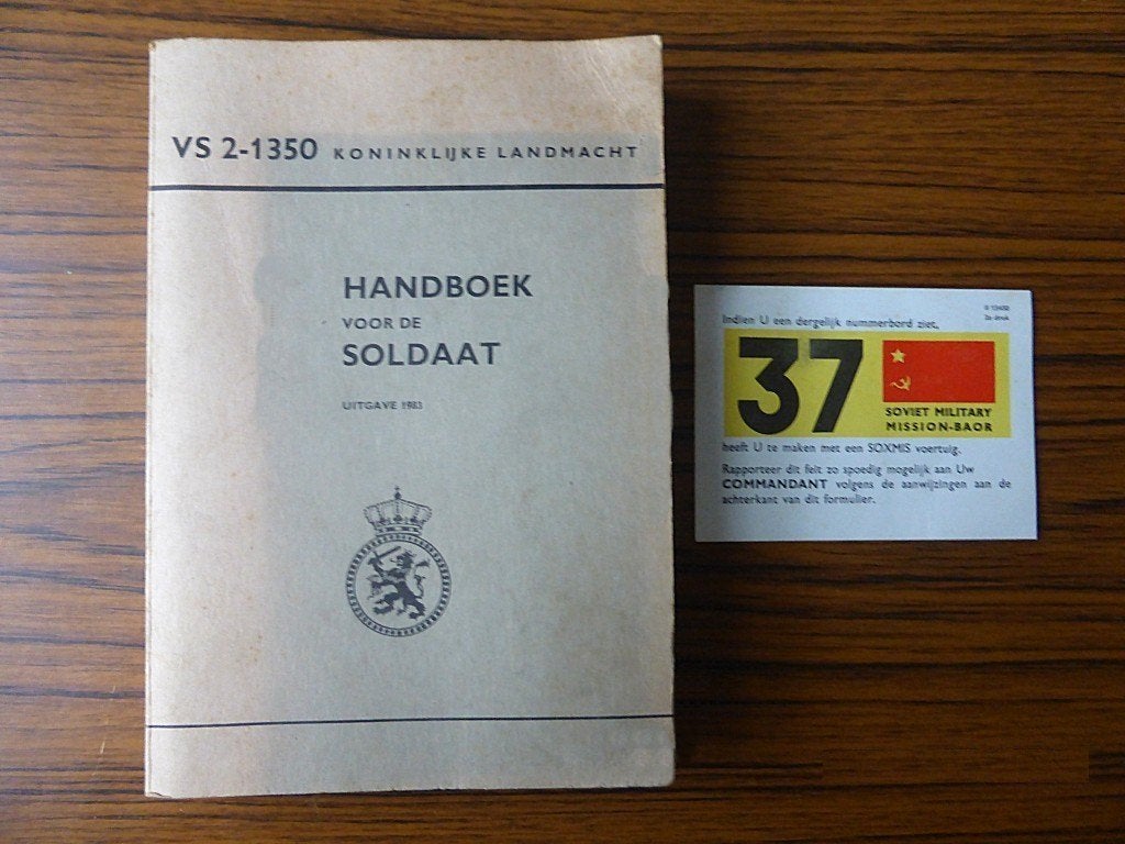 Handboek voor de soldaat - met SOXMIS meldingskaart, Boeken, Oorlog en Militair, Nederlandse staat, Ophalen of Verzenden, Zo goed als nieuw