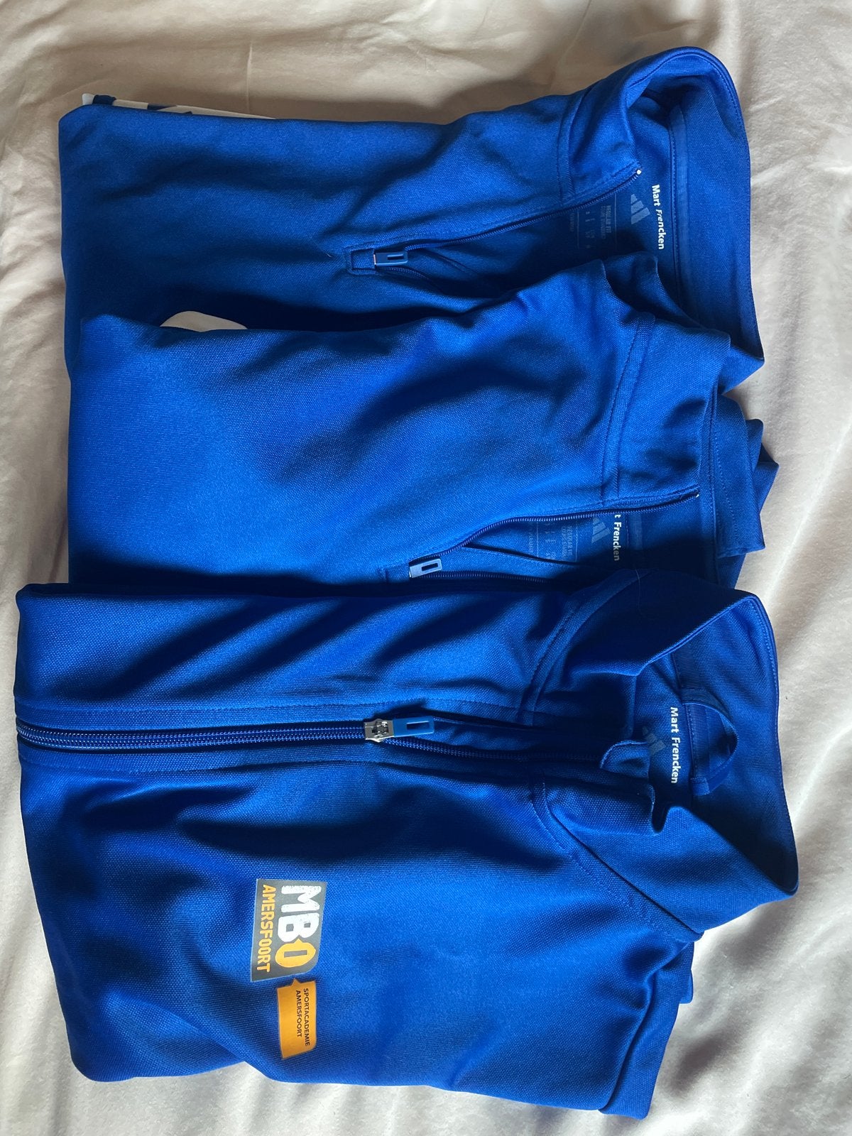 Adidas MBO Amersfoort Sportkleding Set - Maat S, Kleding | Heren, Blauw, Overige maten, Ophalen of Verzenden, Zo goed als nieuw
