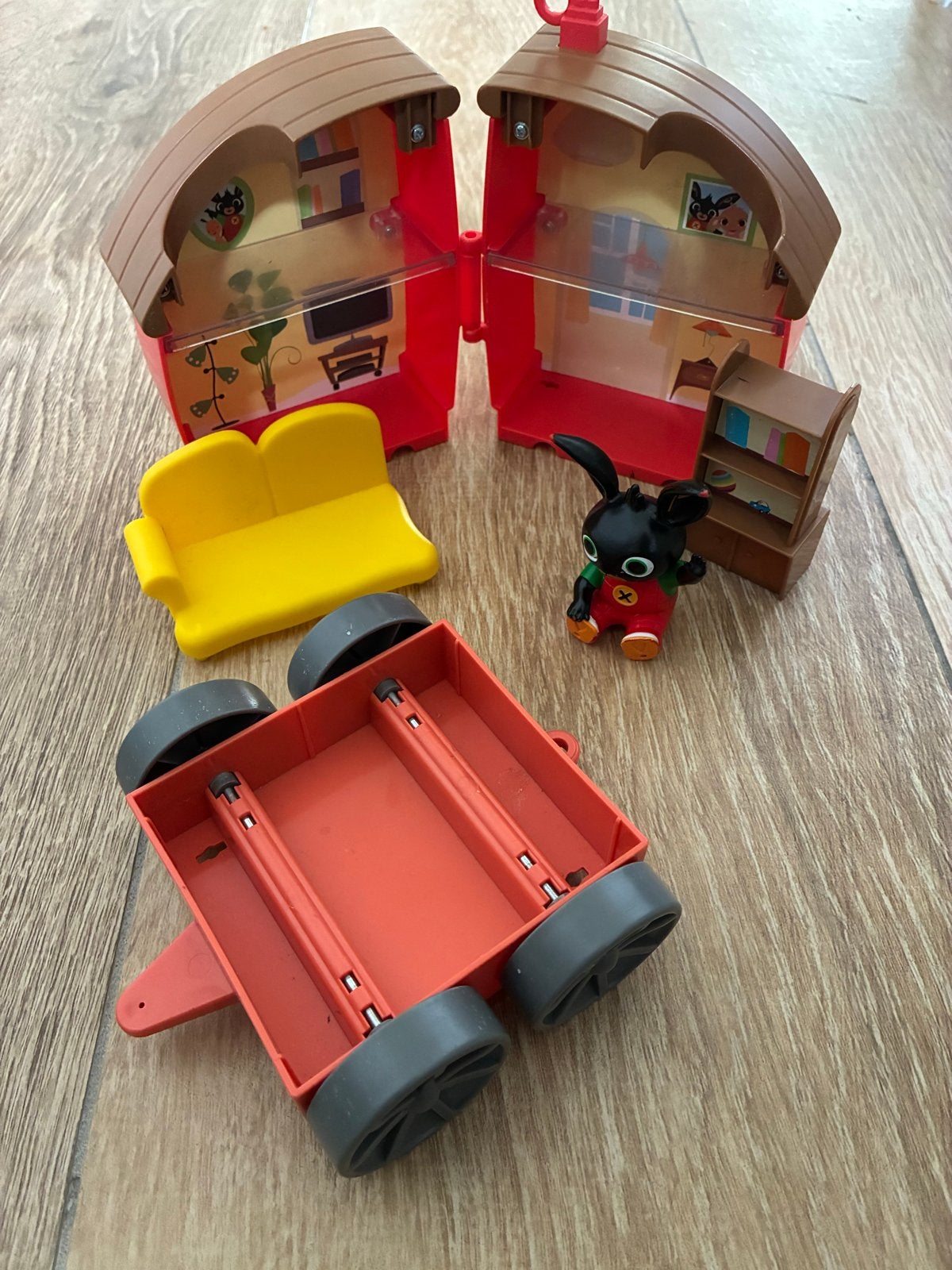 Bing Konijn Speelhuisje met Accessoires en Figuur, Kinderen en Baby's, Ophalen of Verzenden, Gebruikt, Jongen of Meisje