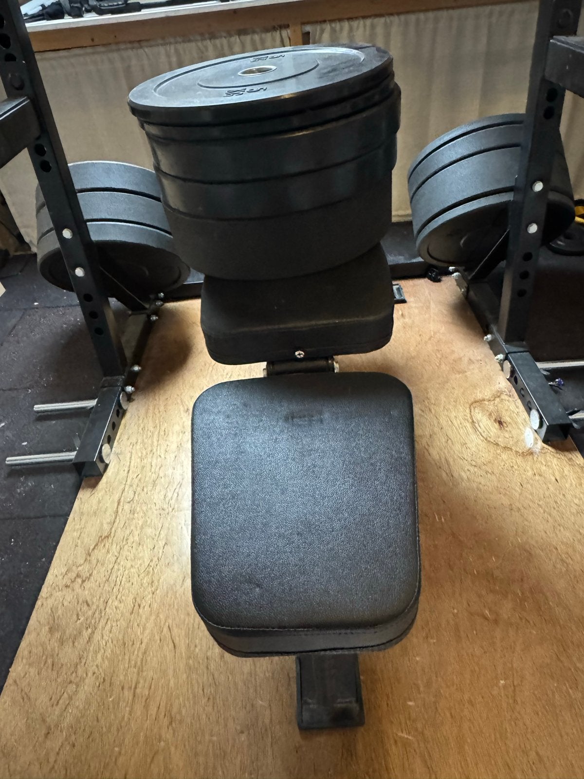 Fitnessbank met halterstang, EZ-bar en gewichten, Sport en Fitness, Fitnessmaterialen, Ophalen, Gebruikt, Armen, Fitnessbank
