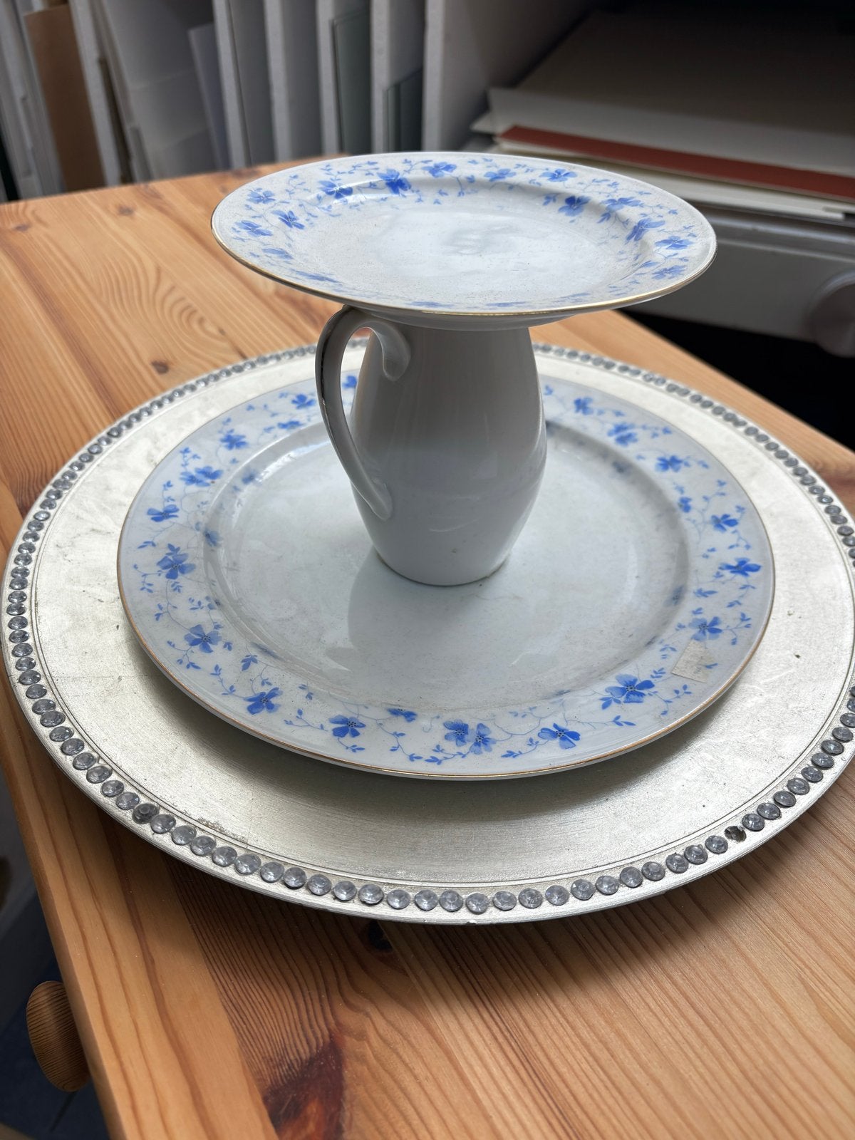 Etagere met zilverkleurig onderbord - Spoed ophalen Wormer, Ophalen, Gebruikt, Overige typen, Klassiek