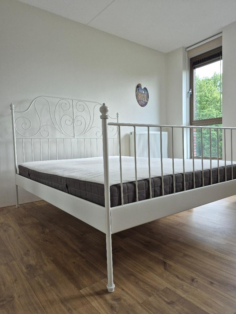 Ikea leivrik  bed 140x200 cm, wit/metaal, Ophalen, Tweepersoons, 140 cm, Zo goed als nieuw
