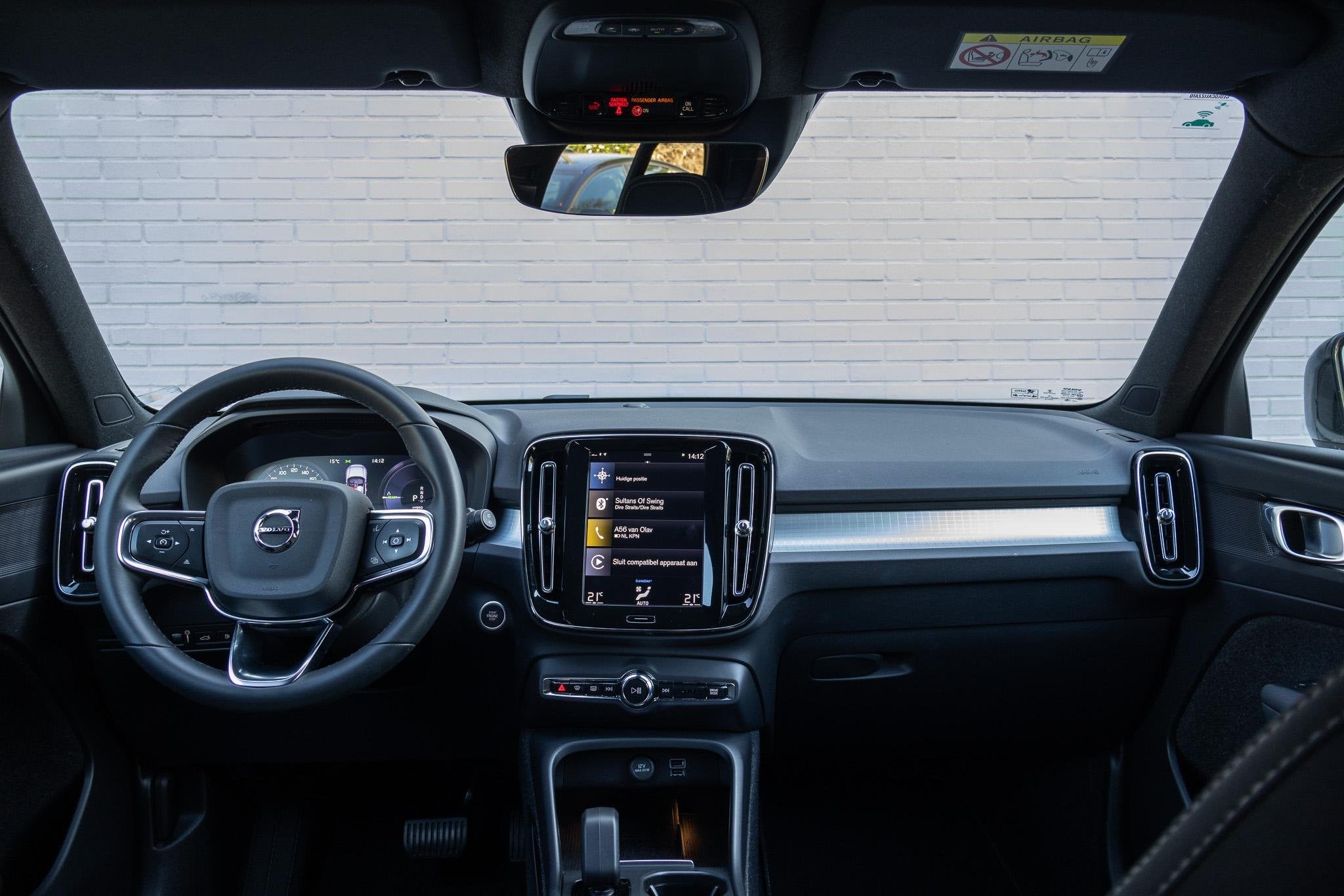 Volvo XC40 1.5 Facelift|AdaptiveCruise|PrivacyGlass|, Stof, Gebruikt, Euro 6, Plug-in hybride