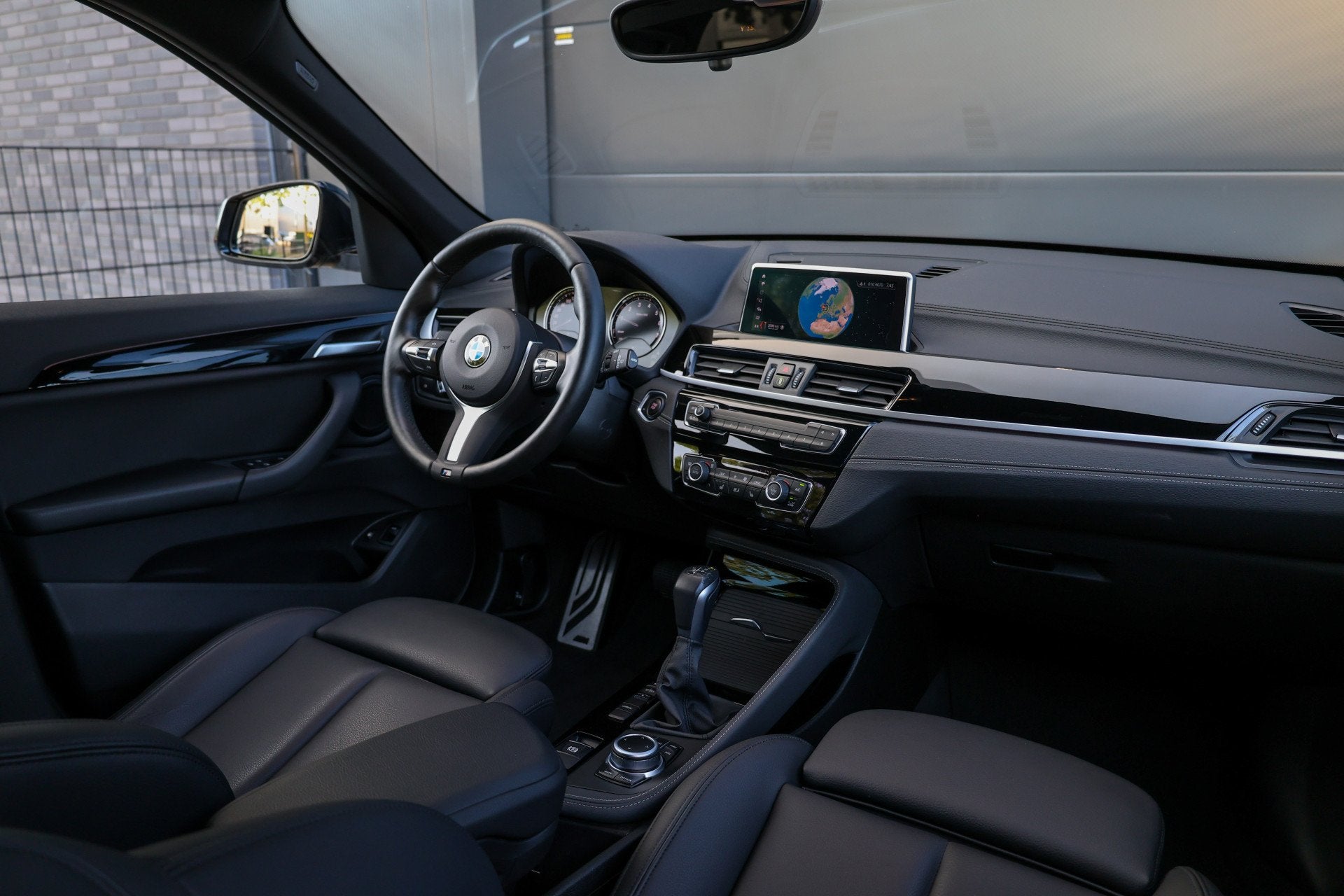 Foto 15 van BMW X1 xDrive25e eDrive Edition | M-SPORT | LEDER | LED | ST