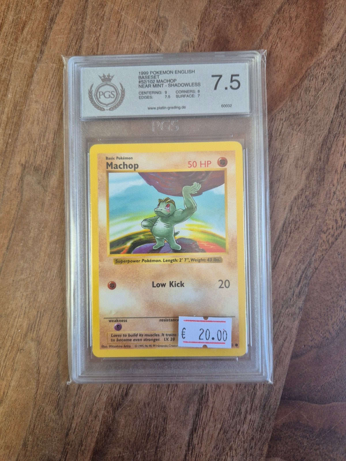 Pokemon Machop #52 base Set shadowless PGS 7.5, Ophalen of Verzenden, Zo goed als nieuw, Losse kaart