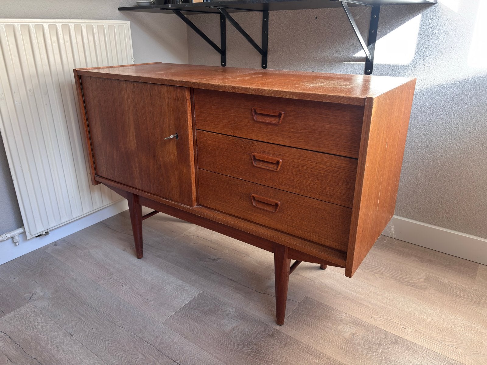 Vintage kastje in Fristho stijl - Teak dressoir, Ophalen